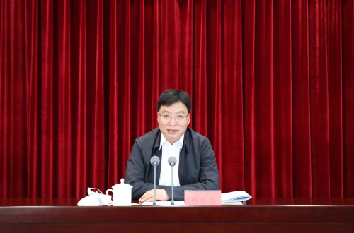 市纪委监委机关召开青年党员干部学习交流会暨青年理论